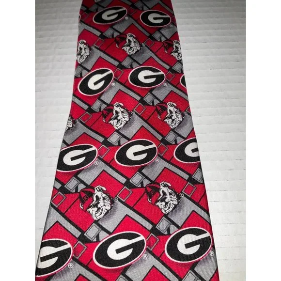 Tie - Picture 2 of 4